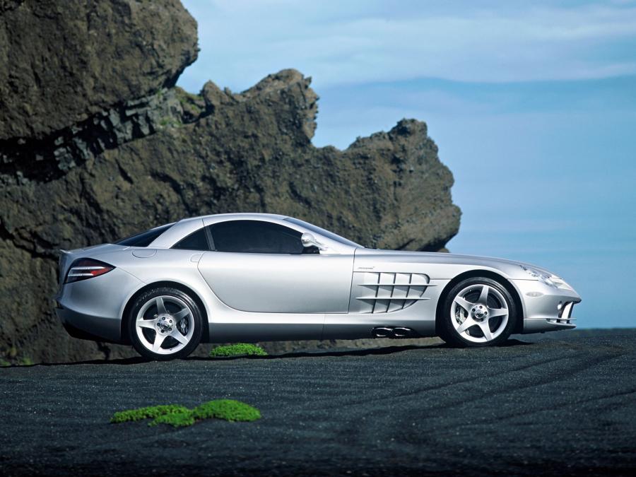  Mercedes-Benz SLR McLaren 2003 года  (фото 308 из 319)